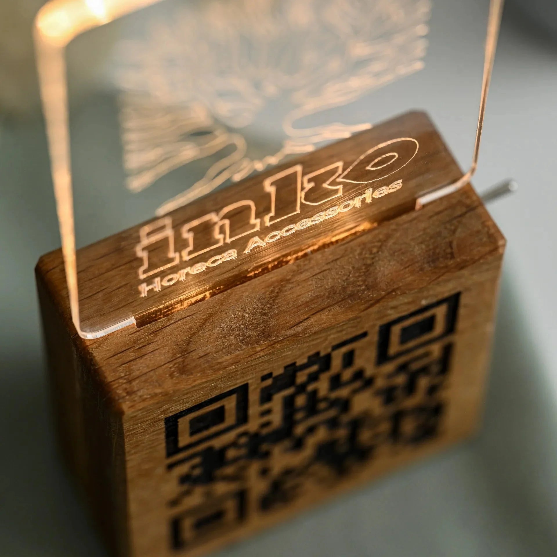 Acrylic QR Code Plate with Illumination (QW06) - inkohoreca - shop