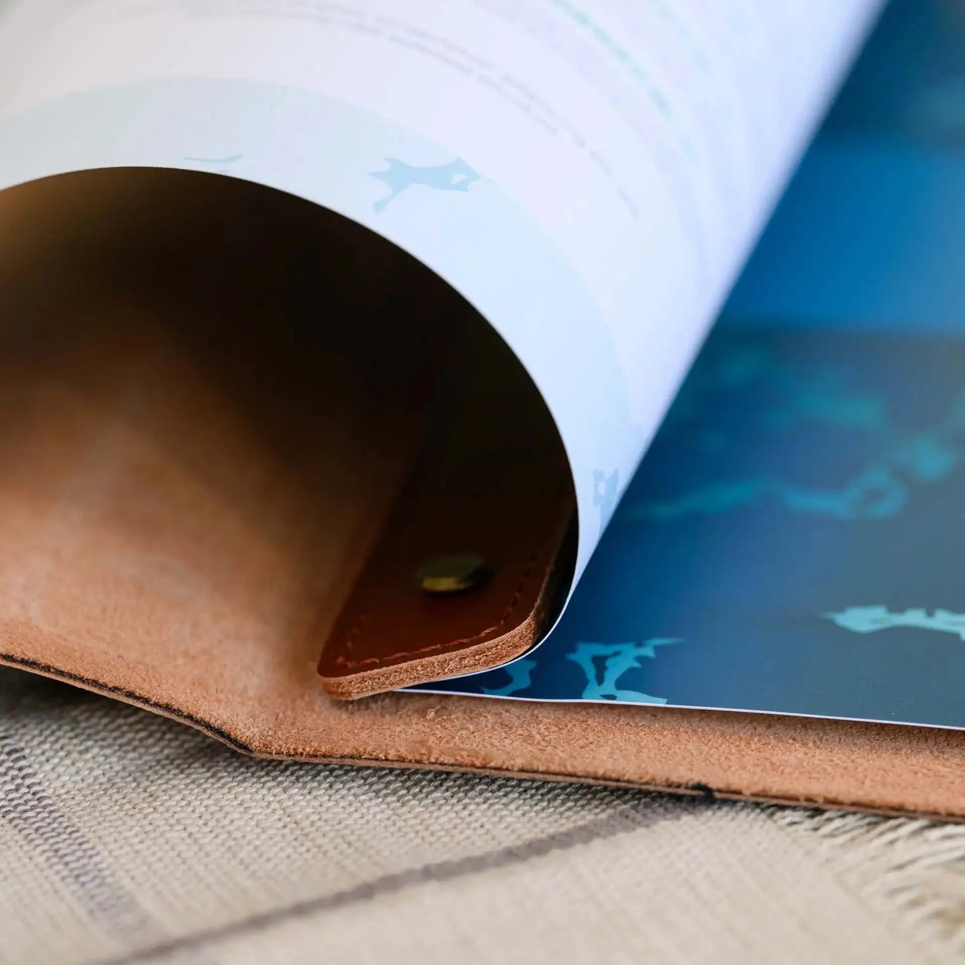 Basic Leather Menu Holder with fixing by Screws and Plank (LM02A4) - inkohoreca - shop