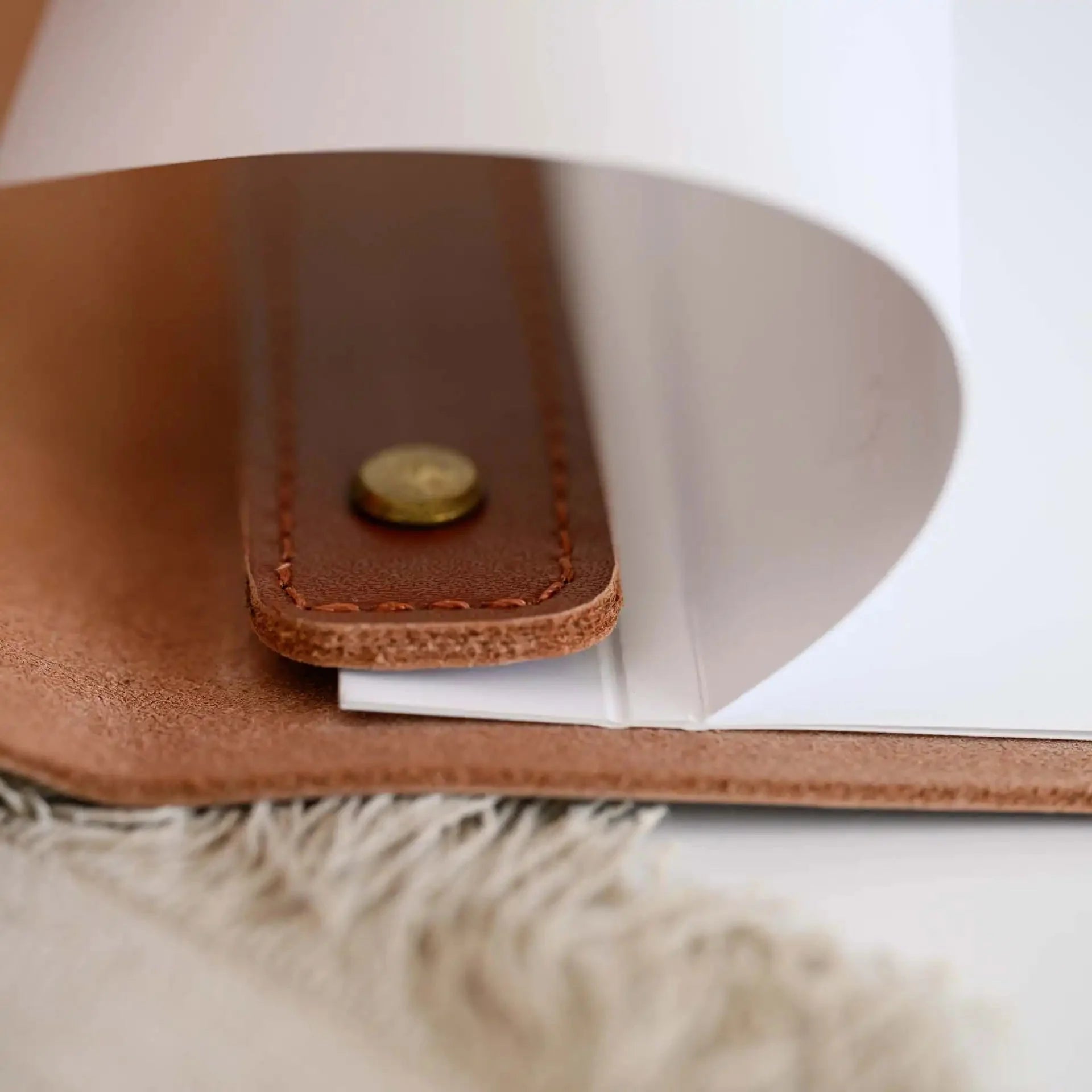 Basic Leather Menu Holder with fixing on Screws (LM02A5) - inkohoreca - shop