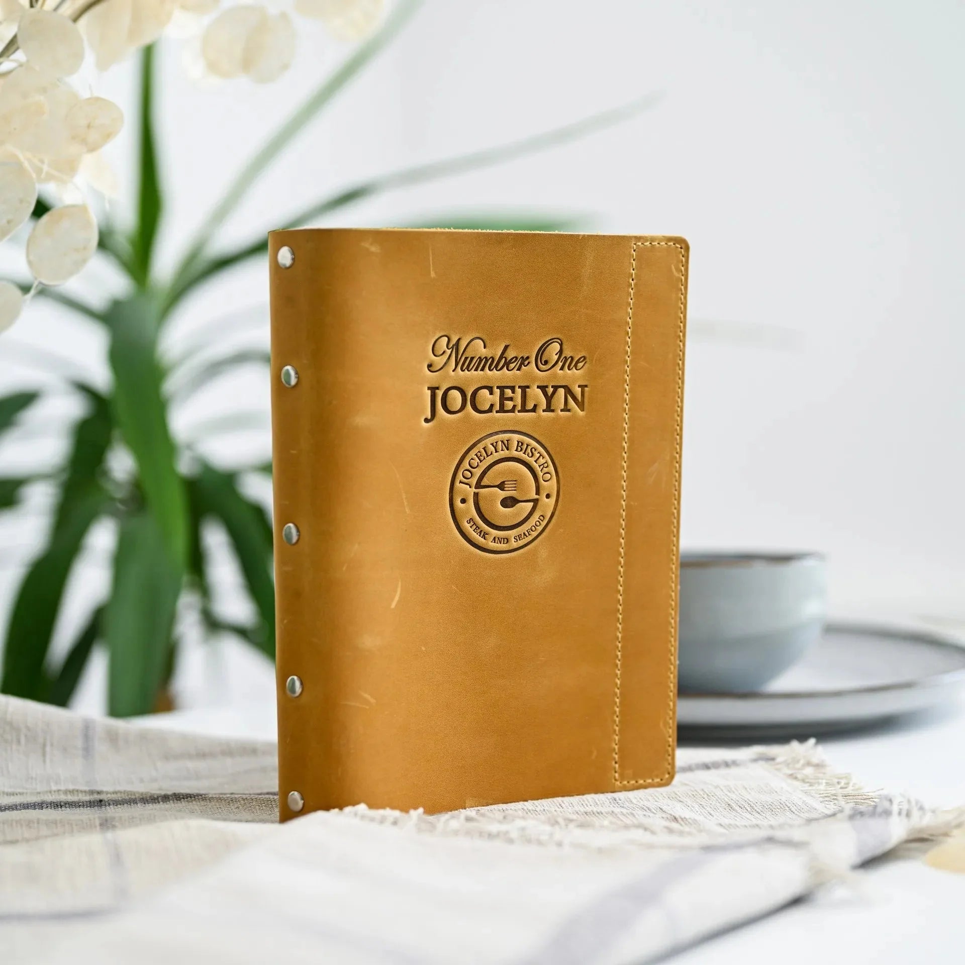 Basic Leather Menu Holder with Ring Binder Mechanism with Crazy Horse leather (LM01A5) - inkohoreca - shop