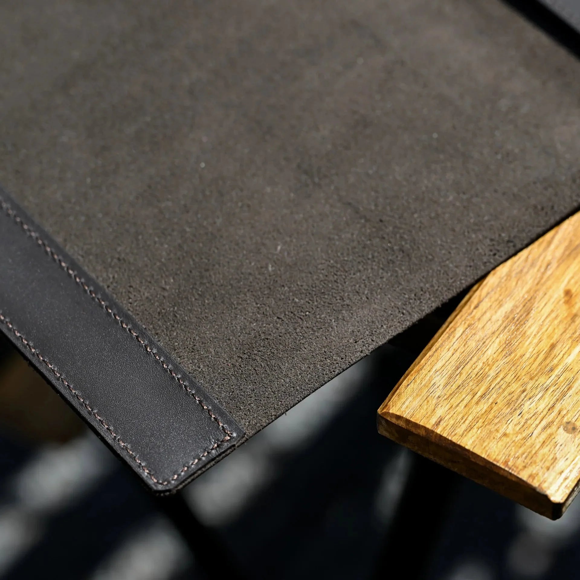 Basic Leather Wine List Holder with fixing on Screws (LM02A7) - inkohoreca - shop