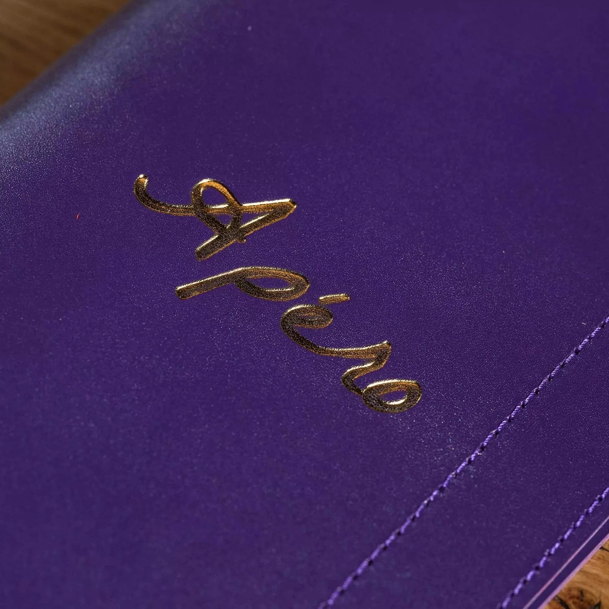 Basic Leather Wine List Holder with Ring Binder Mechanism (LM01A6) - inkohoreca - shop