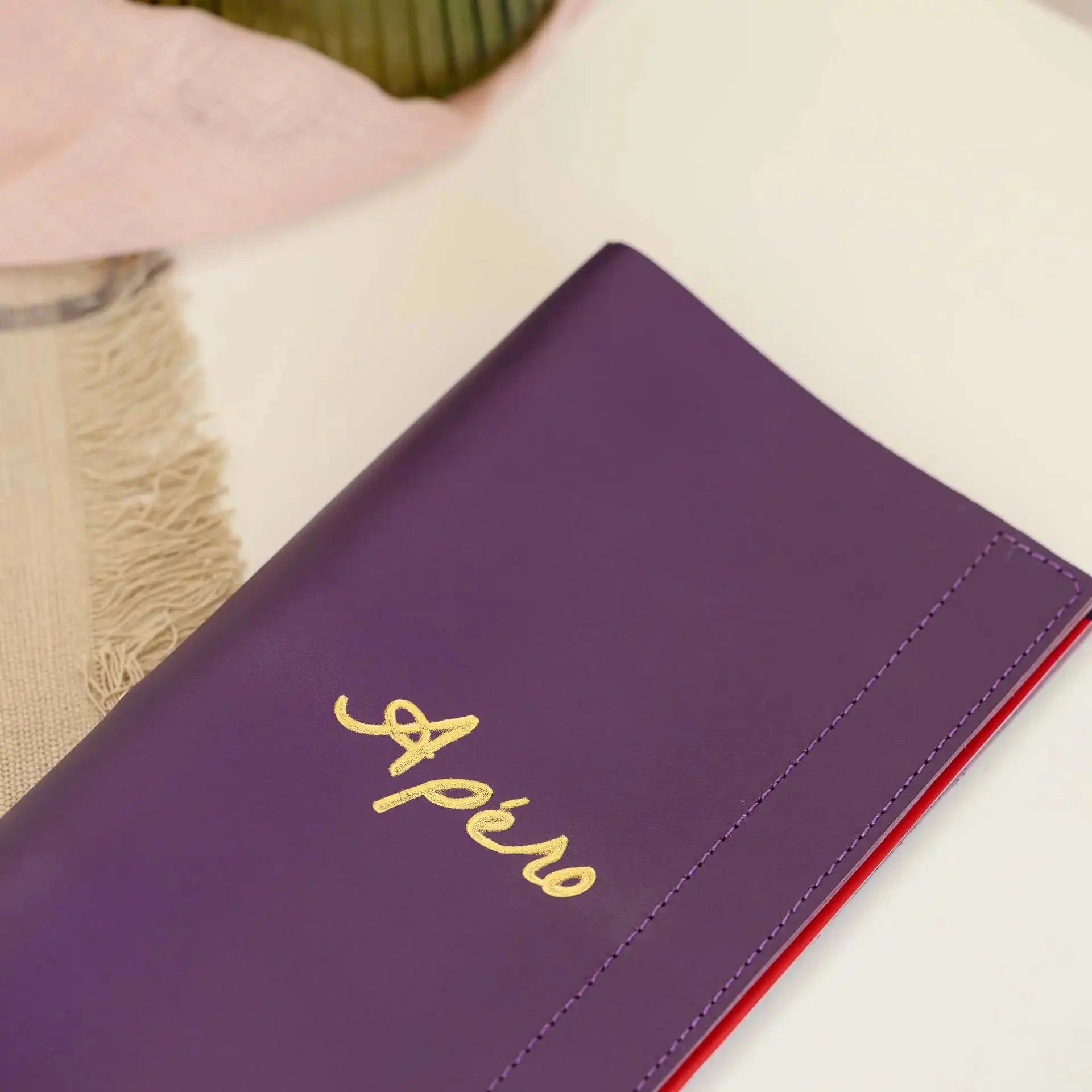 Basic Leather Wine List Holder with Ring Binder Mechanism (LM01A6) - inkohoreca - shop