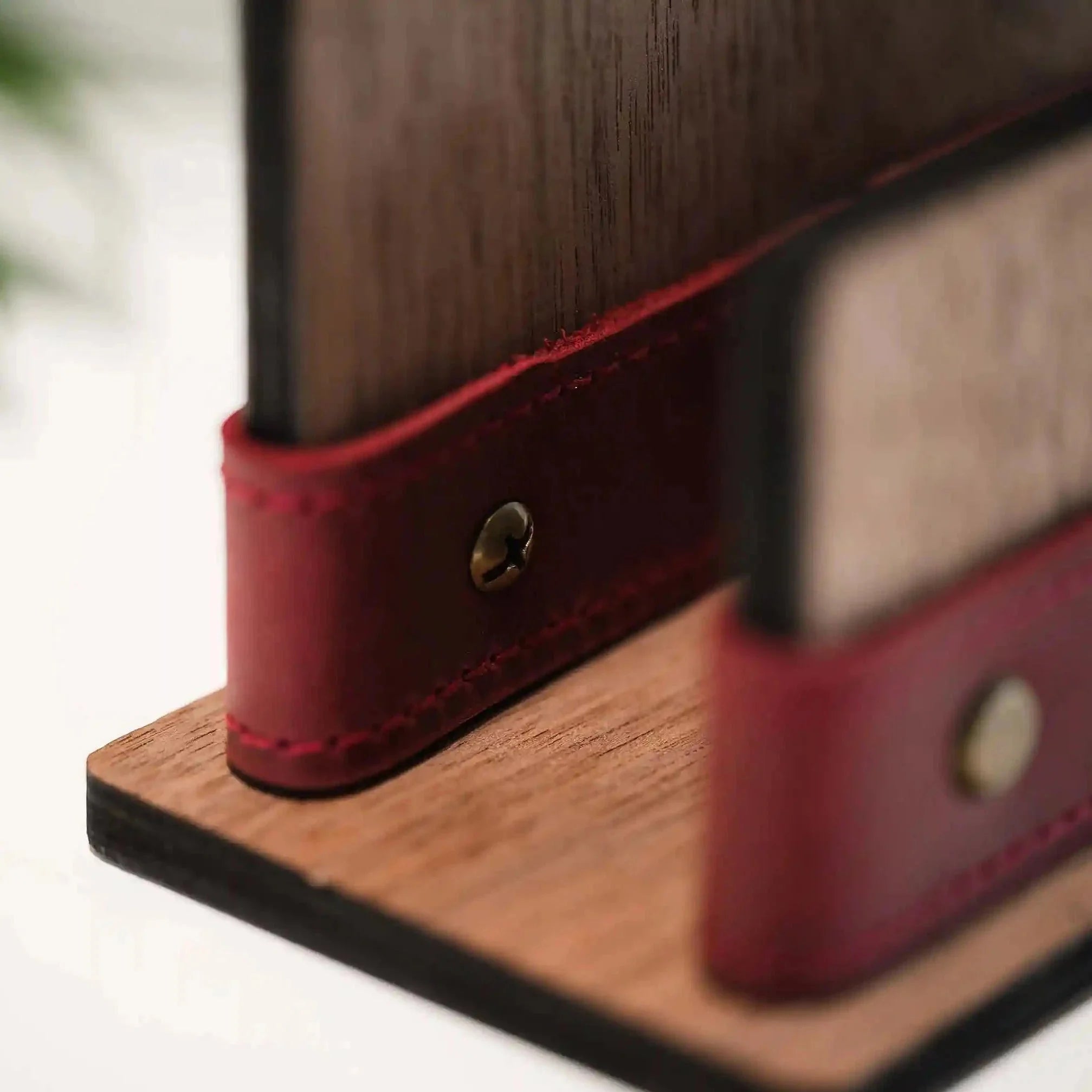 Cocktal Napkin Holder from Plywood Veenered American Walnut - inkohoreca - shop
