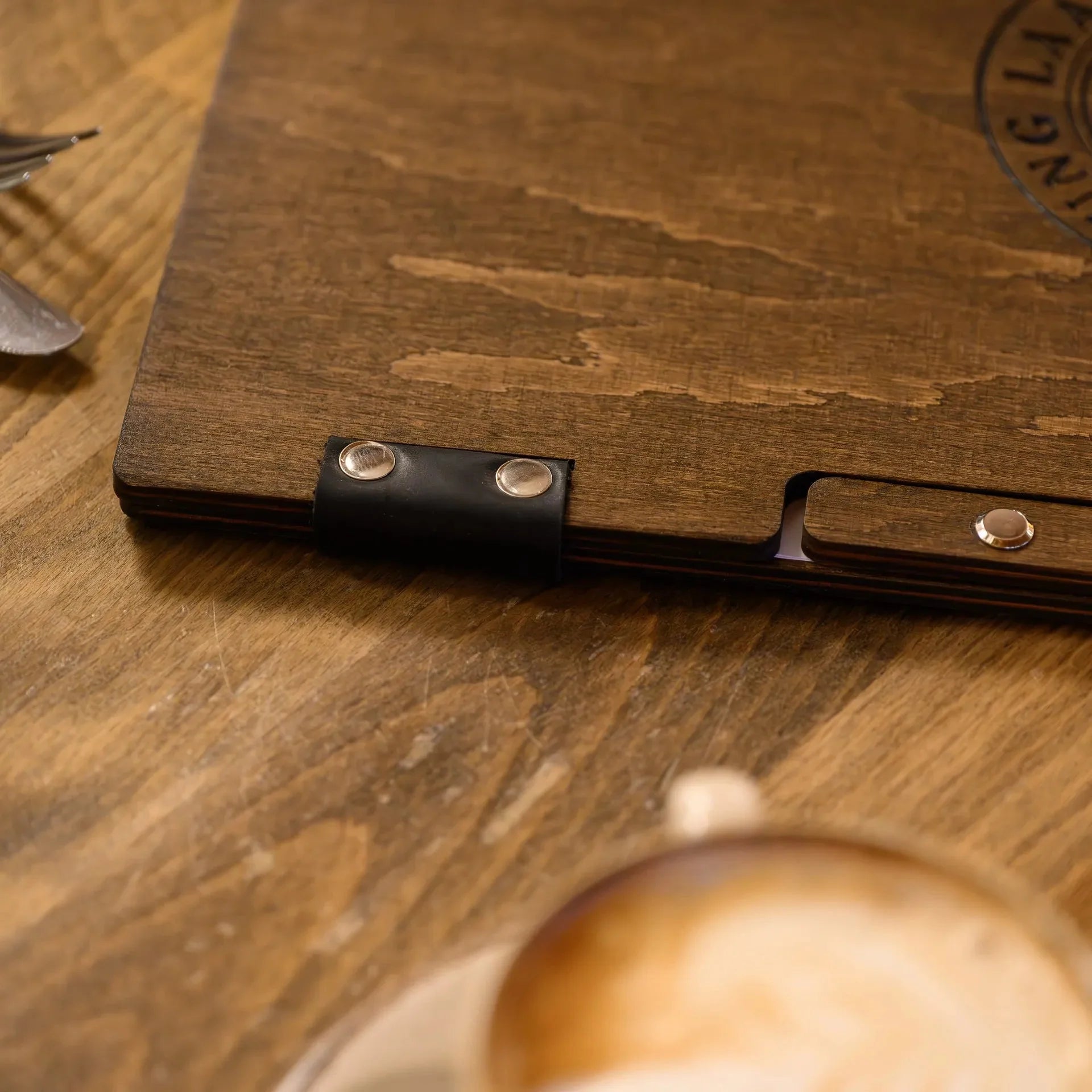 Hardcover Wooden Menu Holder (PM02A1) - inkohoreca - shop