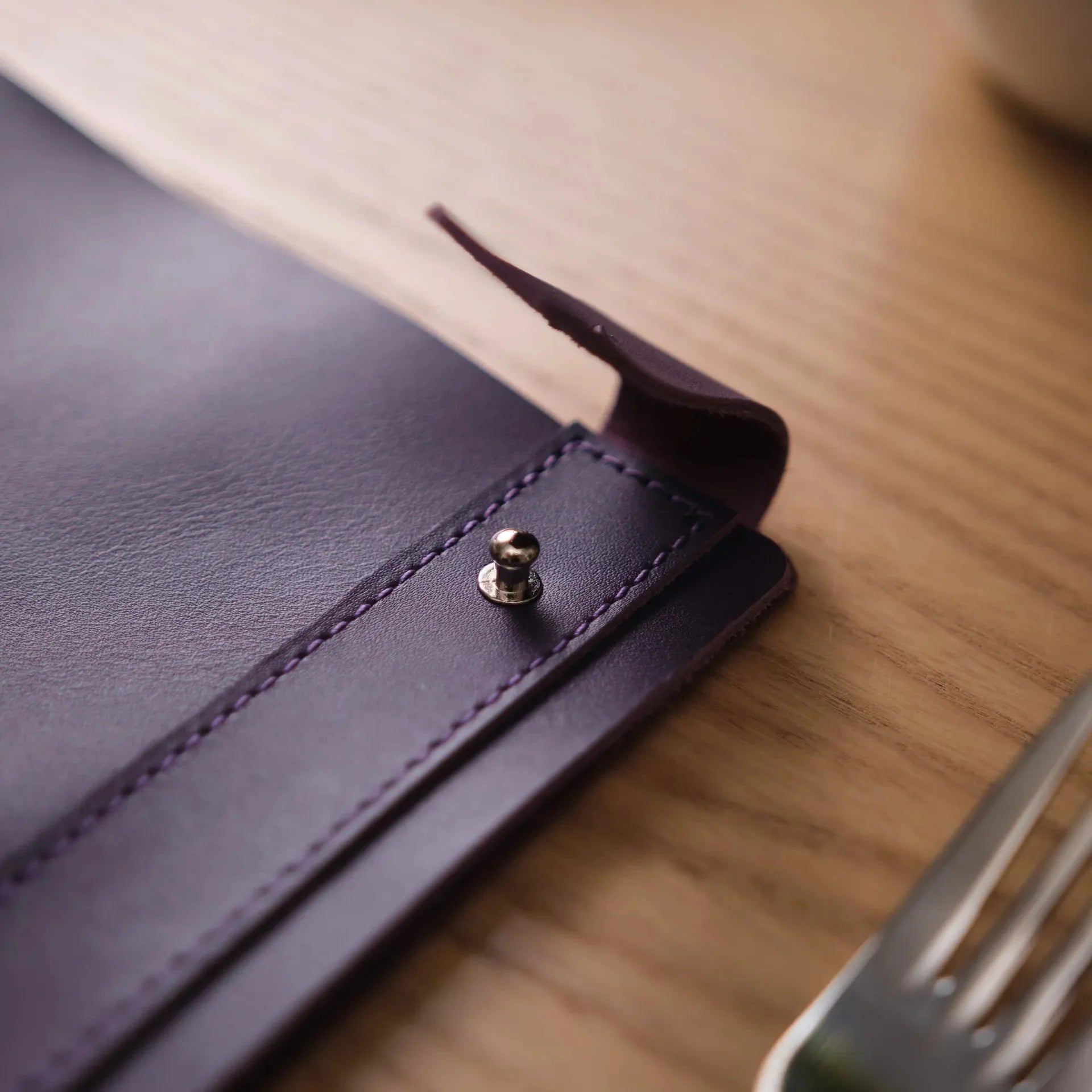 Leather Menu Holder with Holster Screw and Rubber String fixing (LM07A5) - inkohoreca - shop