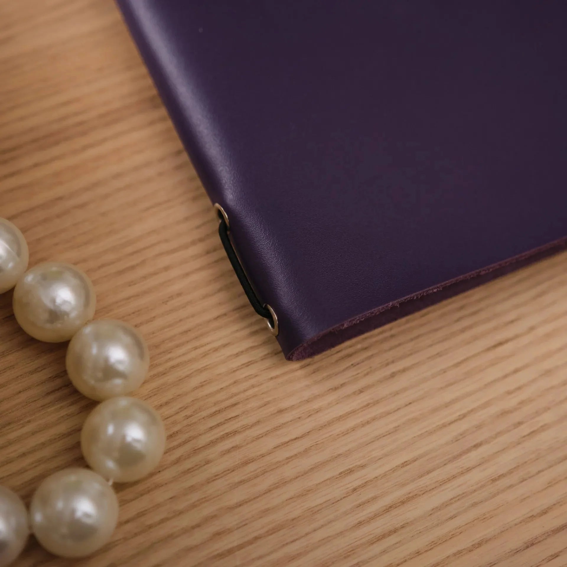 Leather Menu Holder with Holster Screw and Rubber String fixing (LM07A5) - inkohoreca - shop