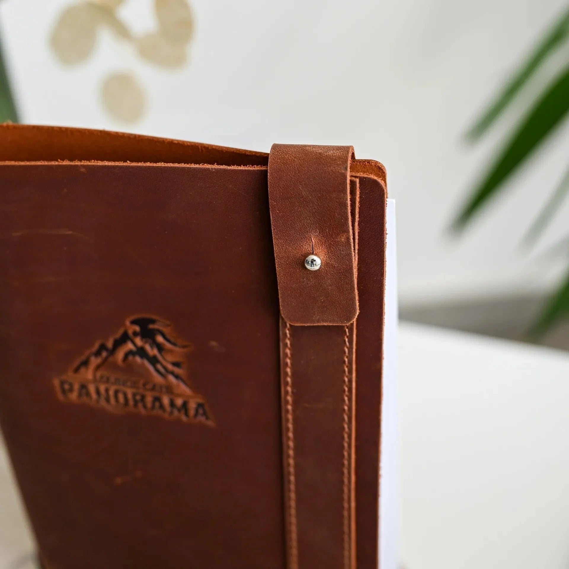 Leather Menu Holder with Holster Screw and Rubber String fixing with Crazy Horse leather (LM07A5) - inkohoreca - shop