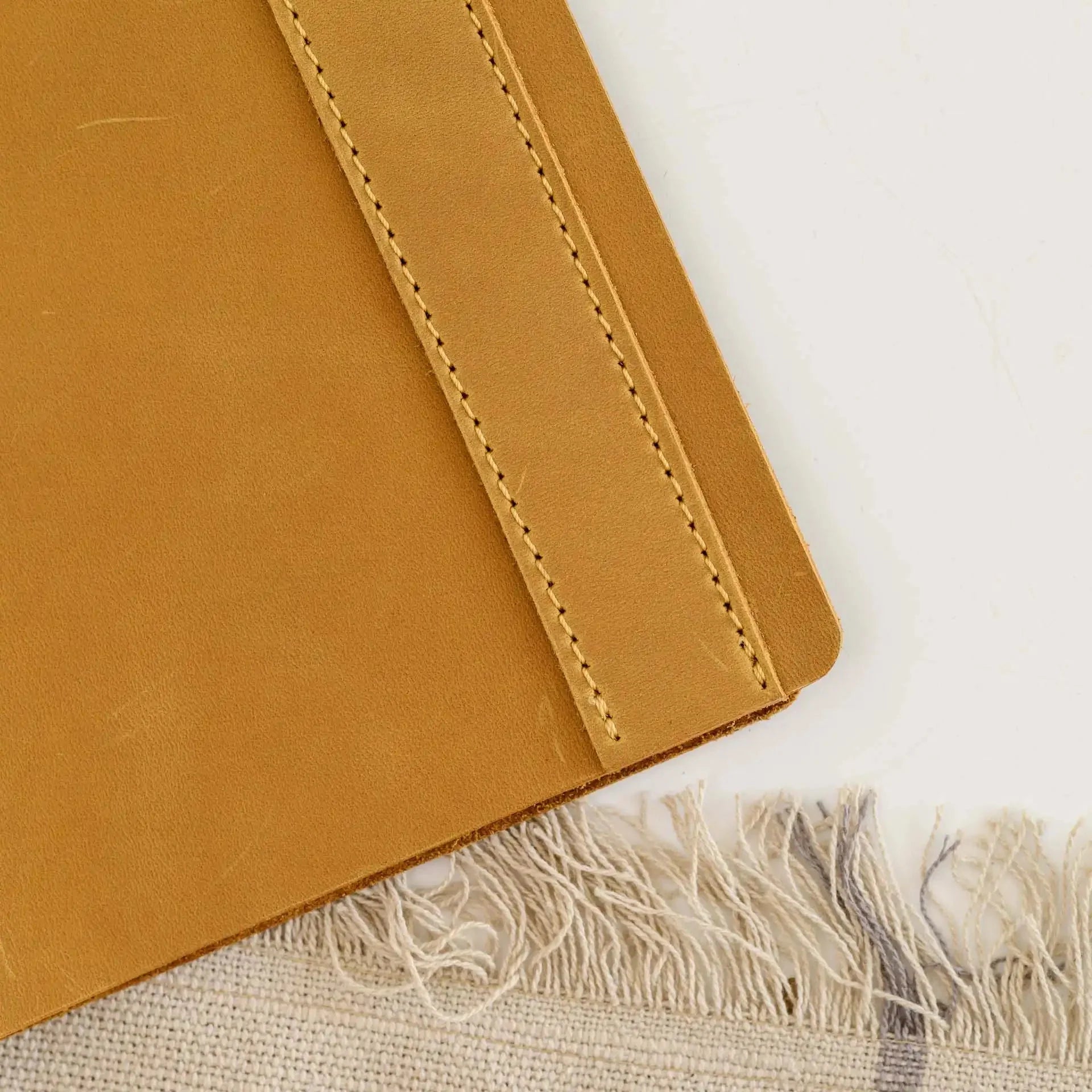 Leather Menu Holder with Holster Screw and Rubber String fixing with Crazy Horse leather (LM07A5) - inkohoreca - shop