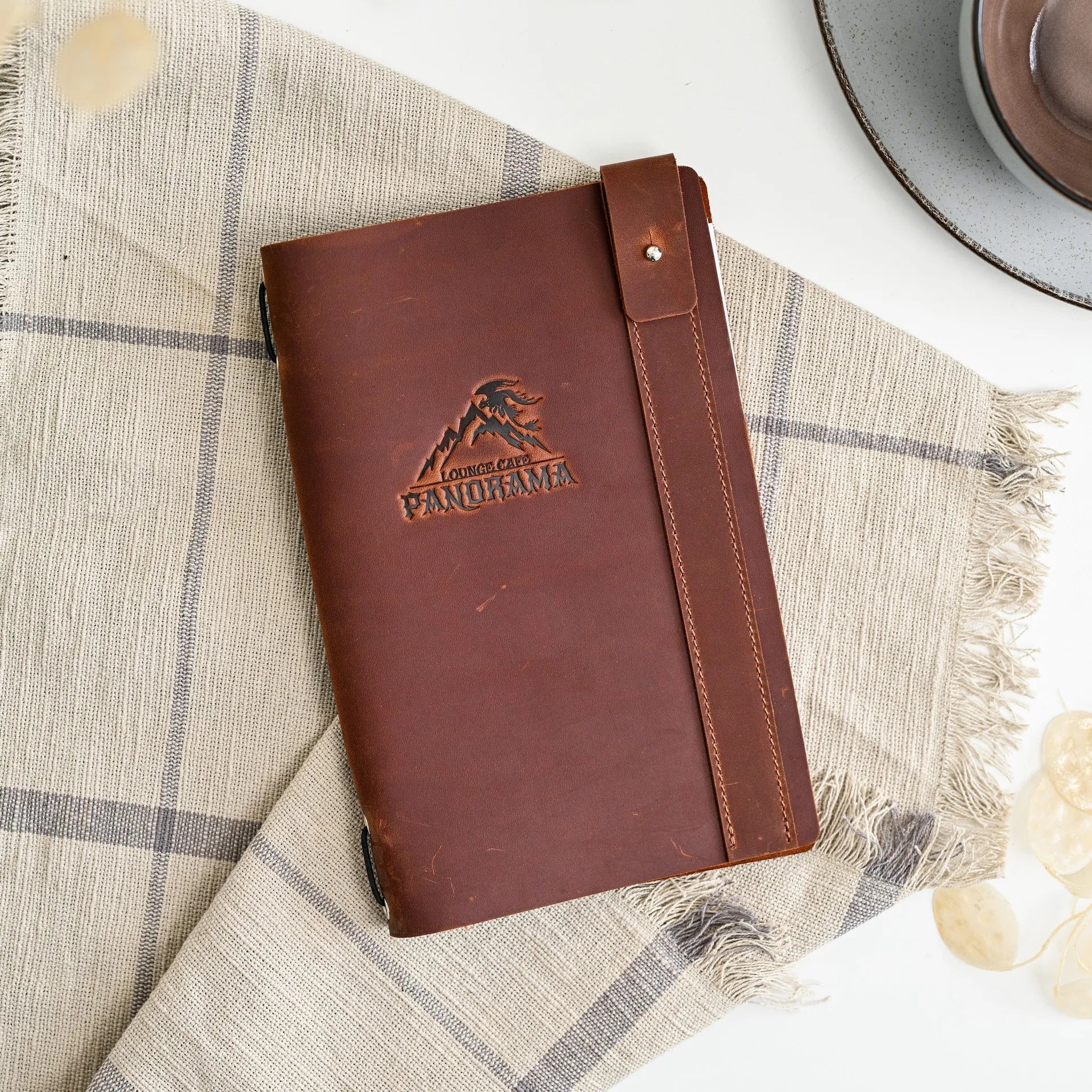 Leather Menu Holder with Holster Screw and Rubber String fixing with Crazy Horse leather (LM07A5) - inkohoreca - shop