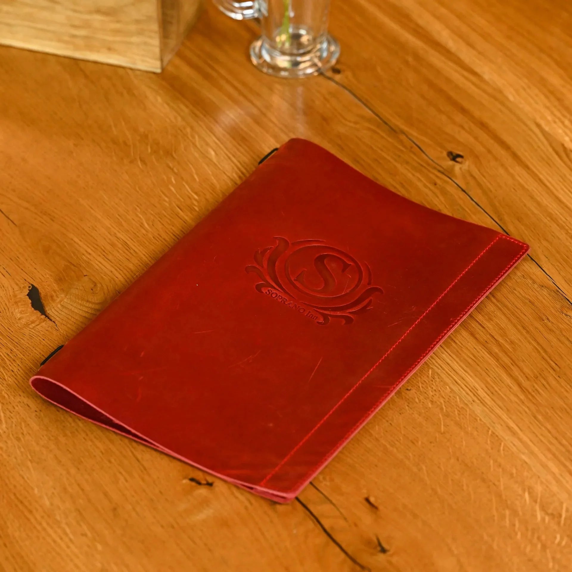 Leather Menu Holder with Rubber String fixing with Crazy Horse leather (LM06A4) - inkohoreca - shop