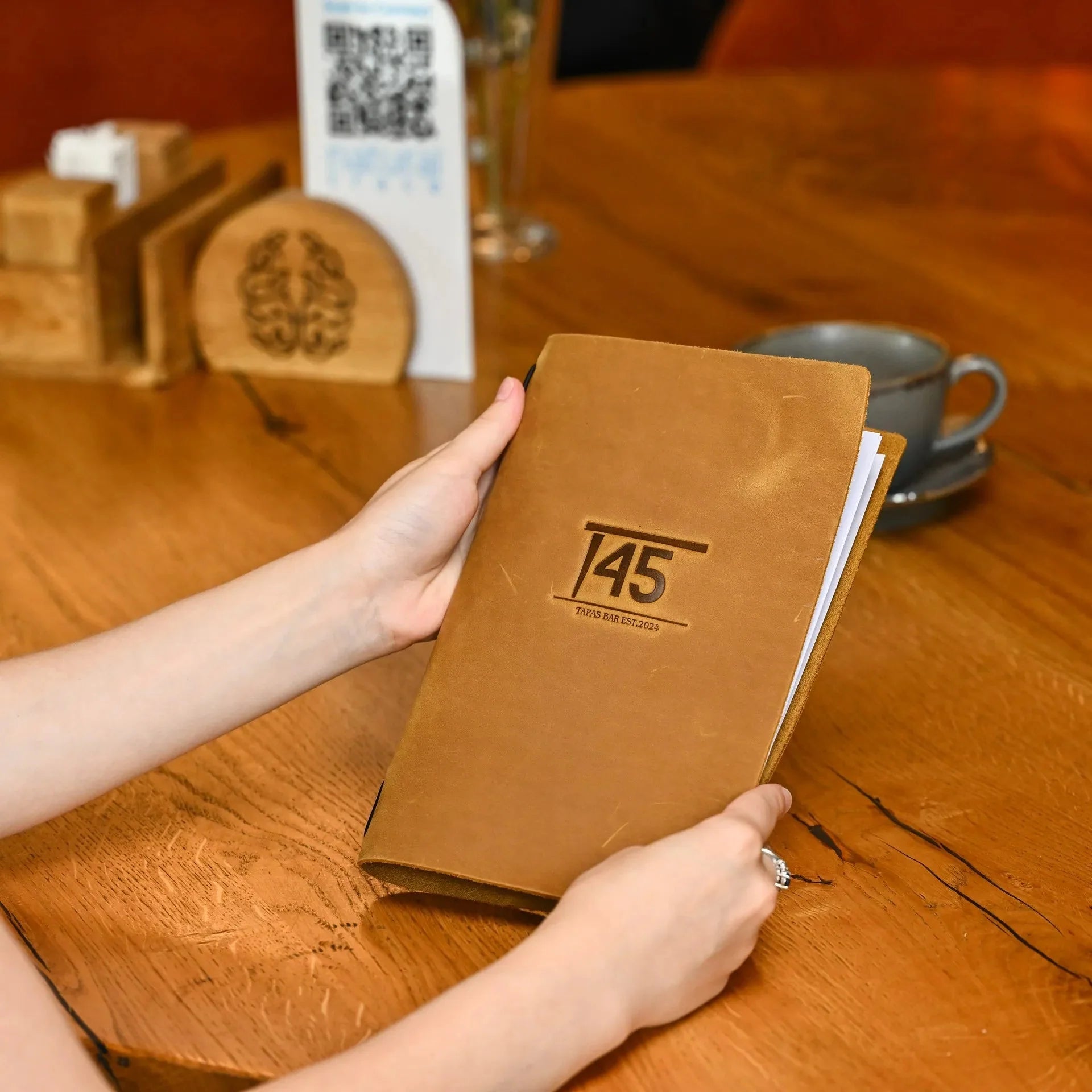 Leather Menu Holder with Rubber String fixing with Crazy Horse leather (LM06A5) - inkohoreca - shop