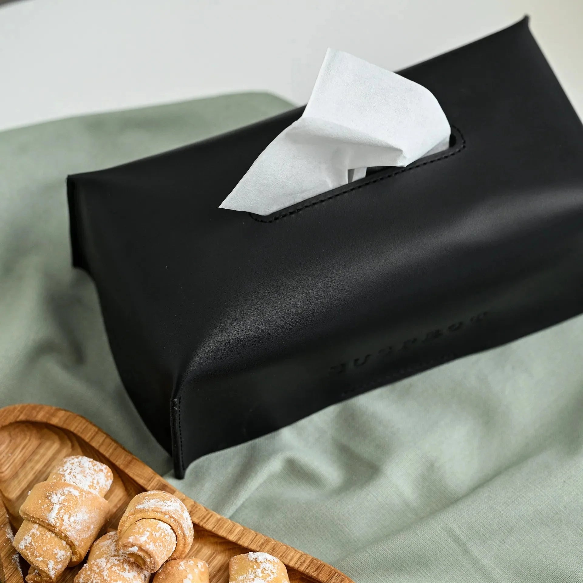 Leather Tissue Box (LNH01) - inkohoreca - shop