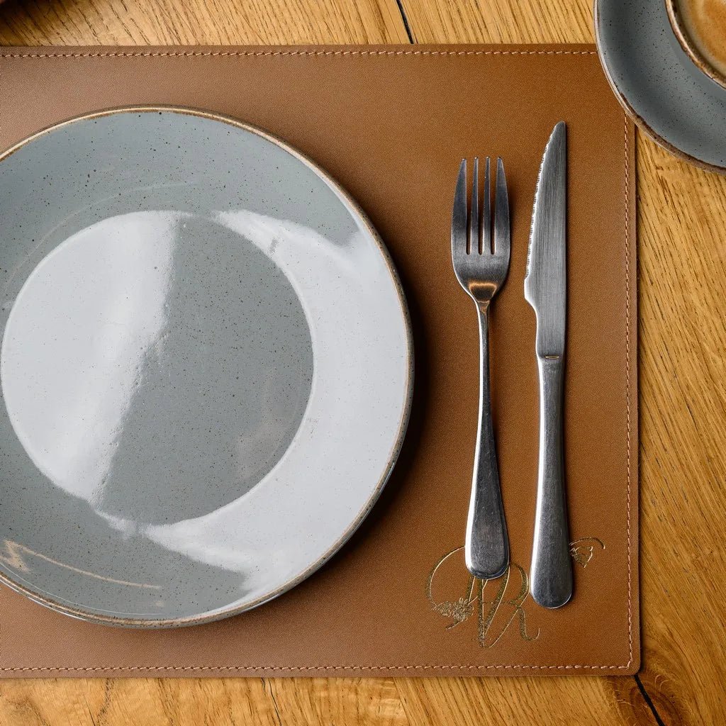 Rectangular leather placemat in Capri finish – stylish table accessory