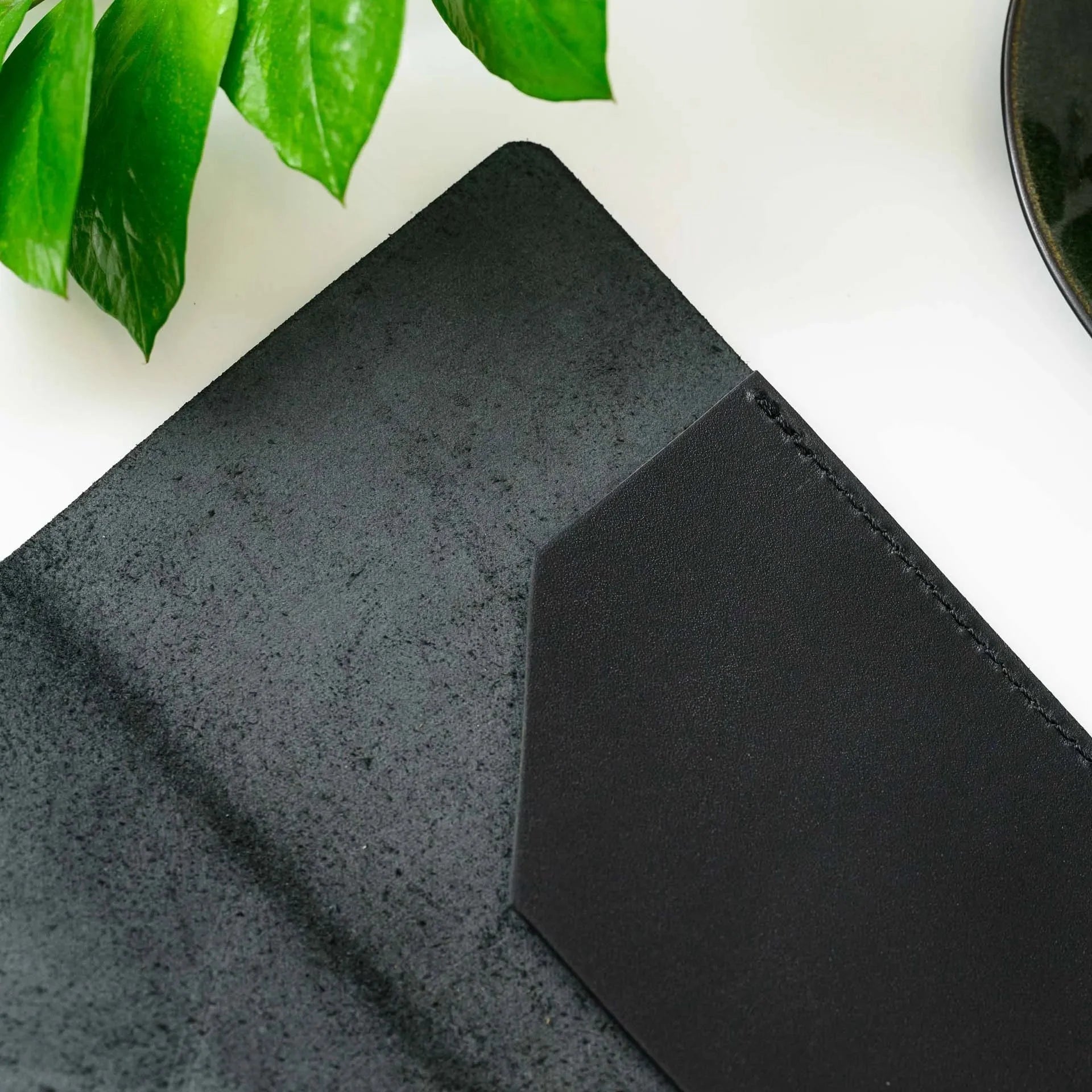 Simple Leather Check Presenter (LH08) - inkohoreca - shop