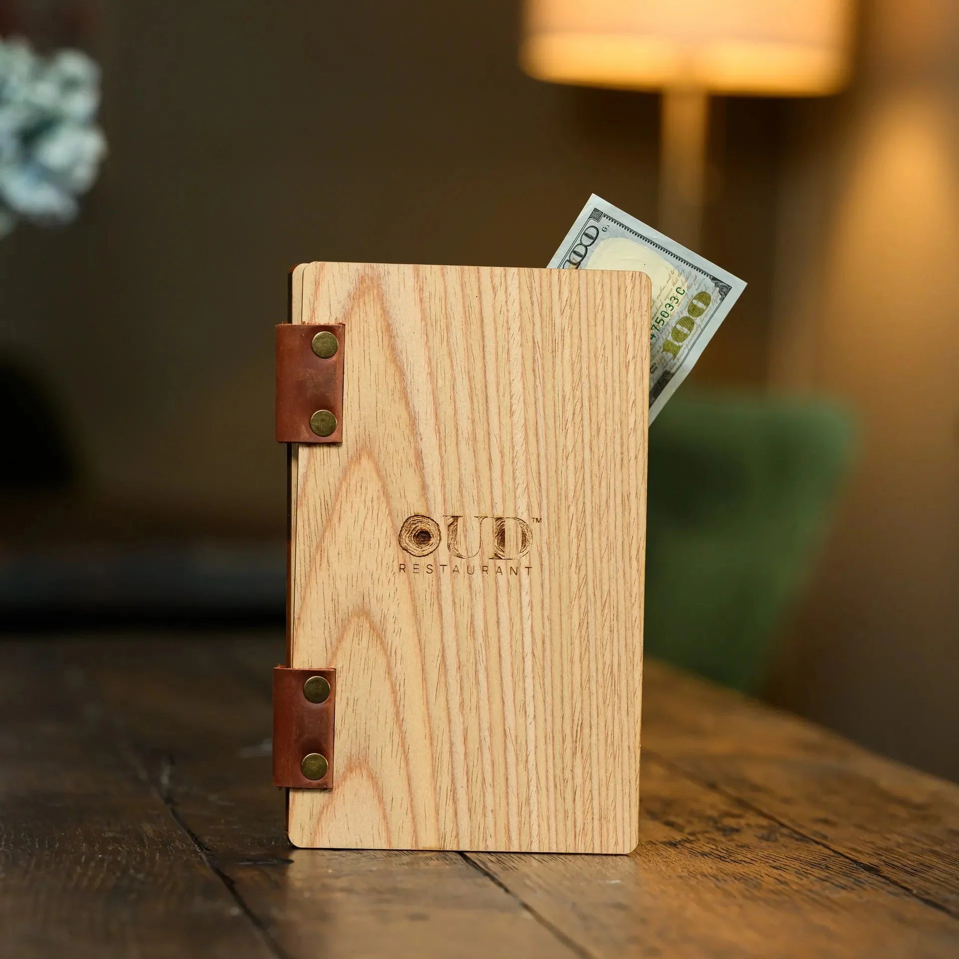 Veneered HDF Check Presenter in Light Oak Colour - inkohoreca - shop