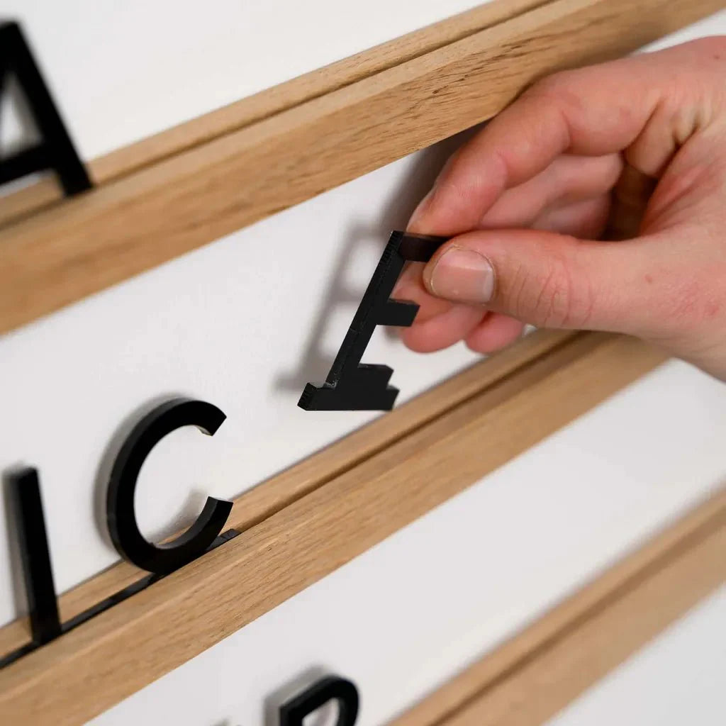 Wall Hanging Menu Board with Natural coloured Oaken Rails - inkohoreca - shop