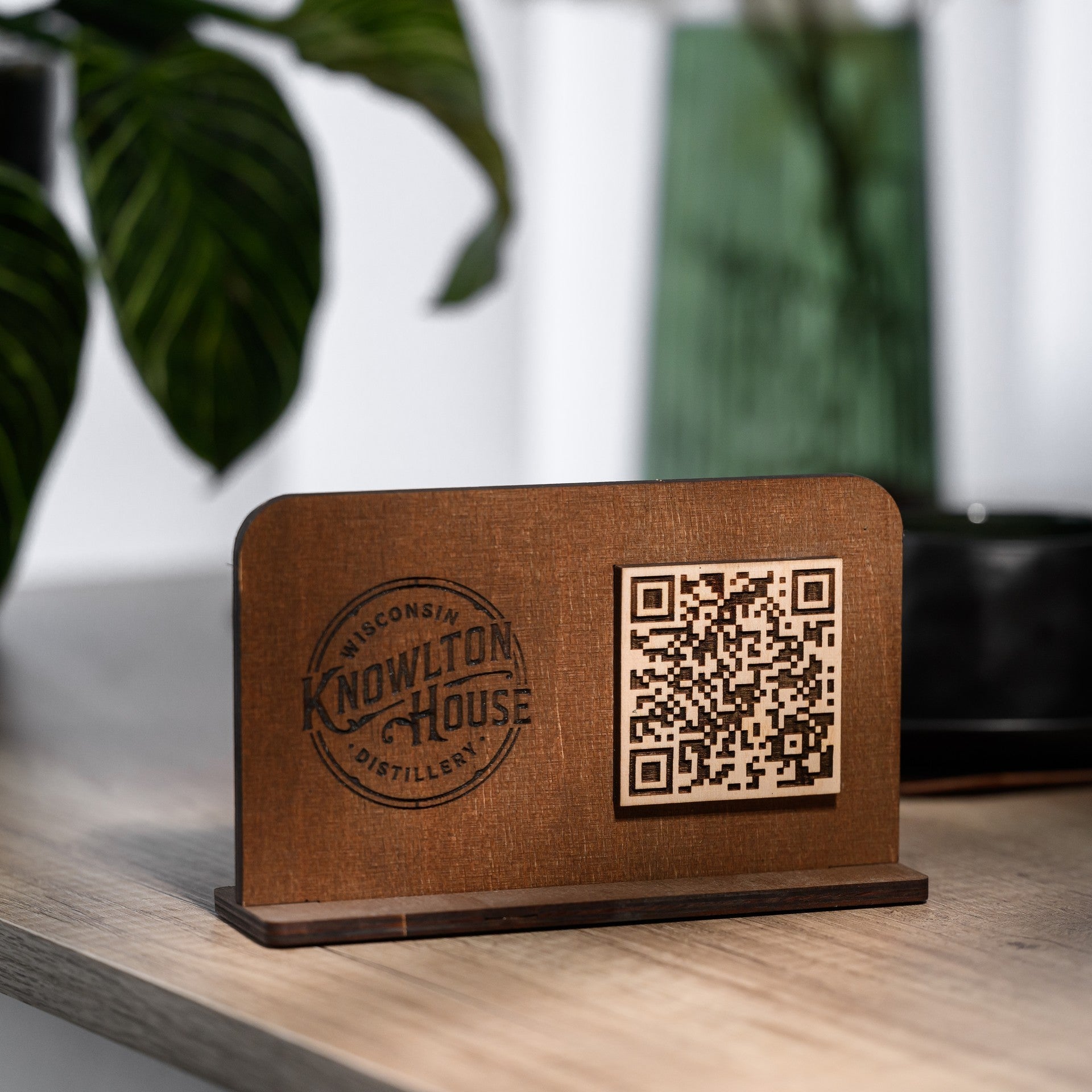 Wooden Horizontal Table Stand with QR Code Menu Sign (QP03) - inkohoreca - shop