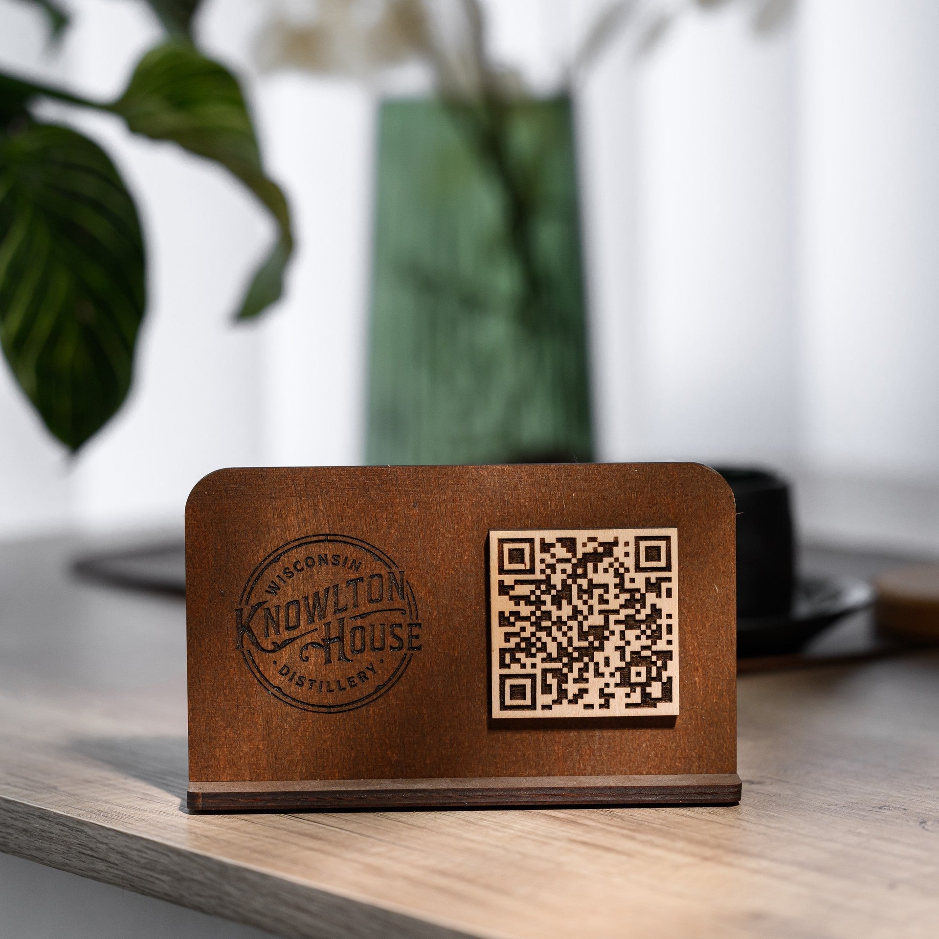 Wooden Horizontal Table Stand with QR Code Menu Sign (QP03) - inkohoreca - shop