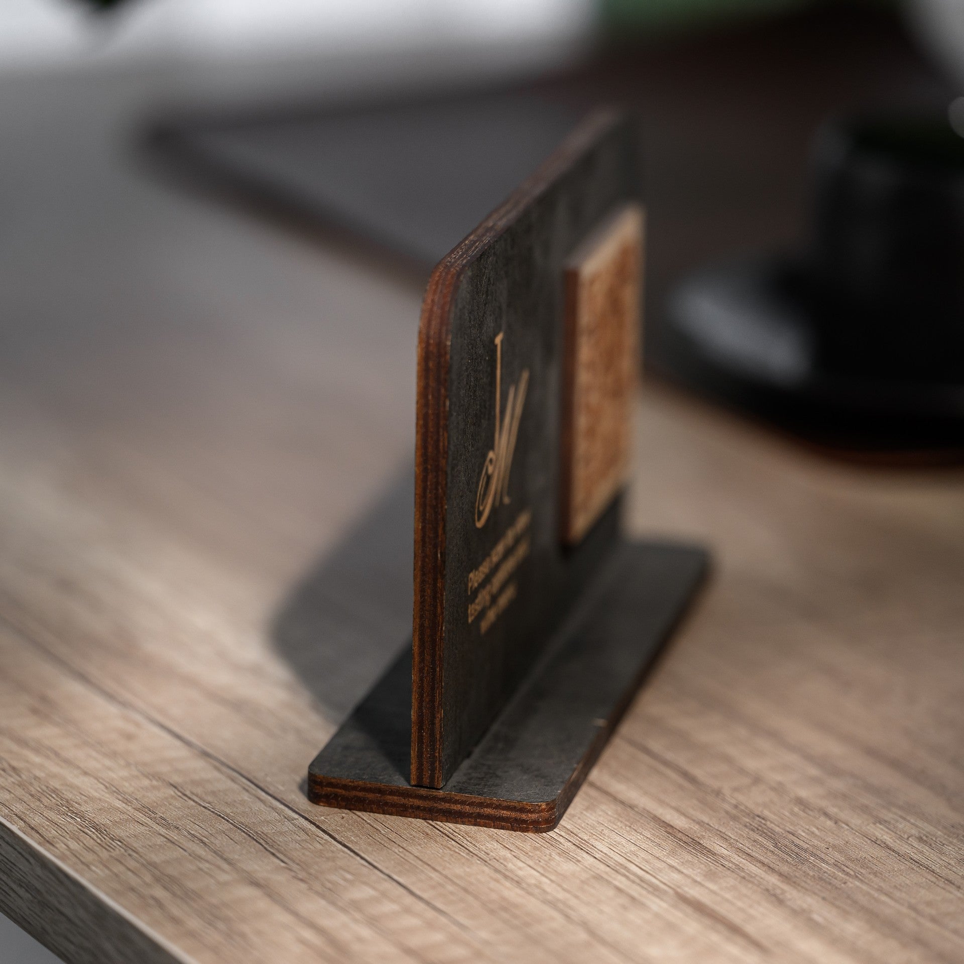 Wooden Horizontal Table Stand with QR Code Menu Sign (QP03) - inkohoreca - shop