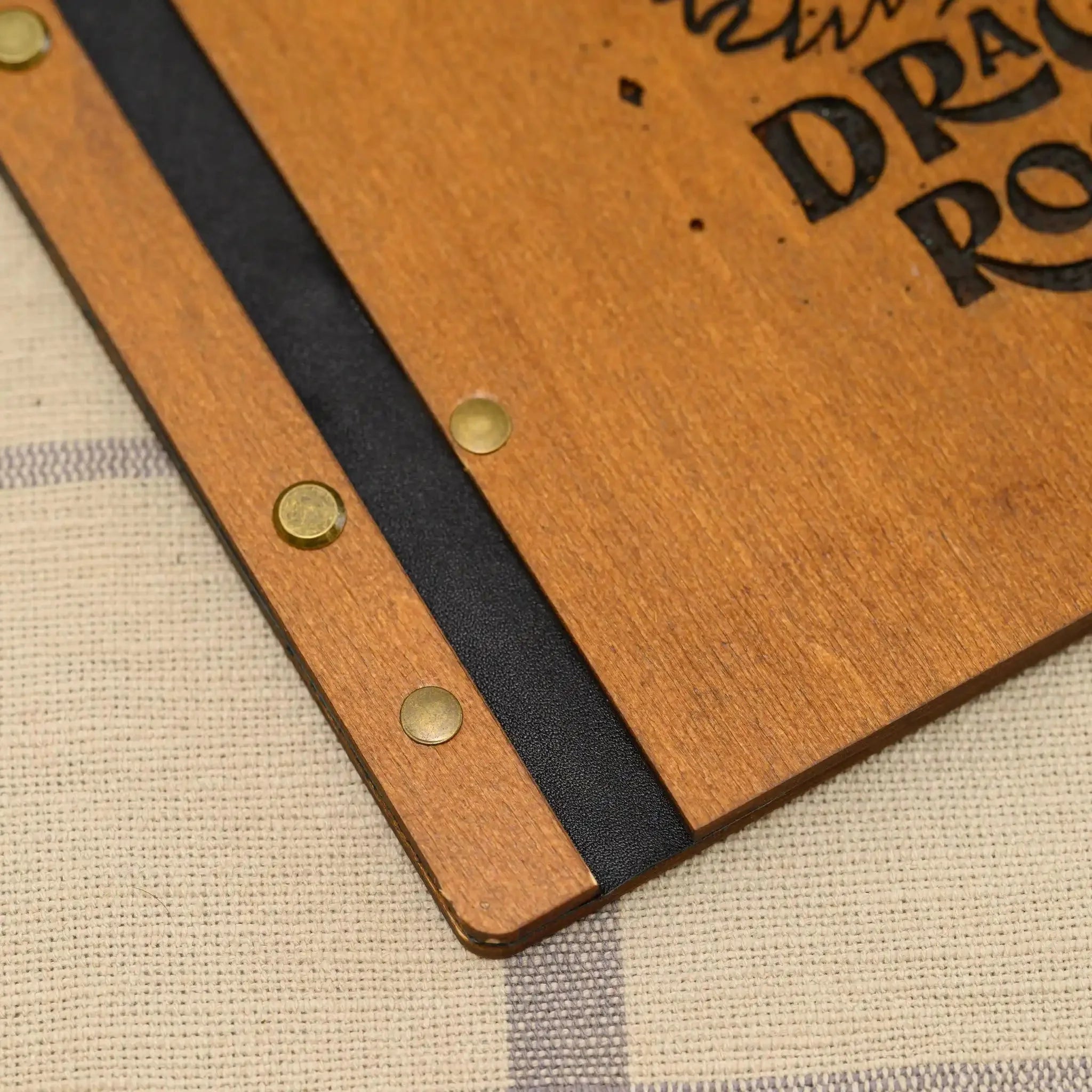 Wooden Menu Holder with Curved Cover (M01A22) - inkohoreca - shop