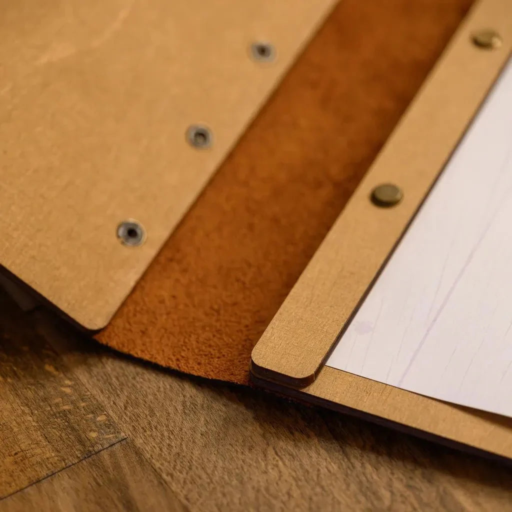 Flexible menu sleeves for restaurants with a professional look.