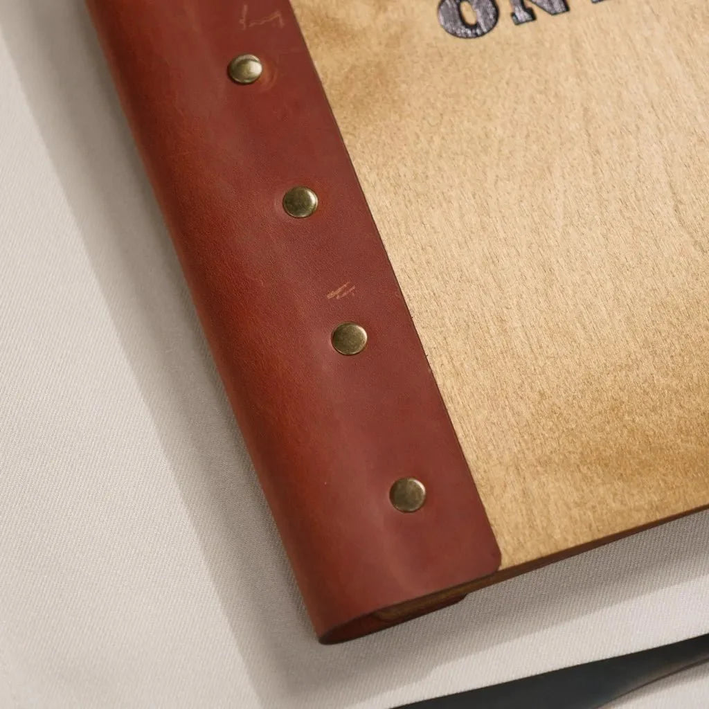 Functional menu books for restaurants for organized presentation.