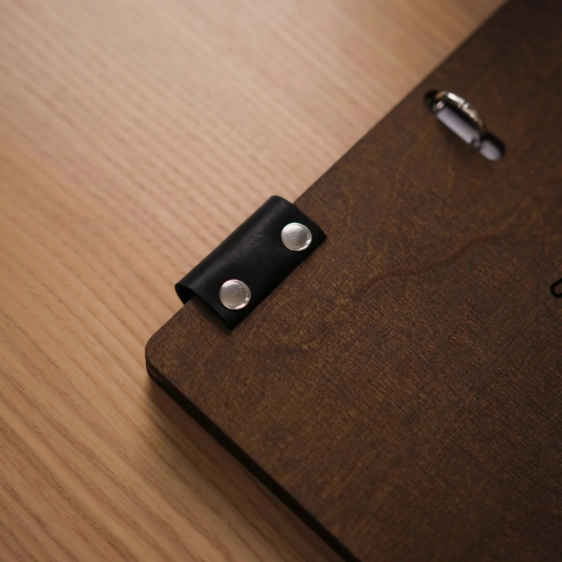Wooden Menu Holder with Ring Binder Mechanism (M04A4) - inkohoreca - shop