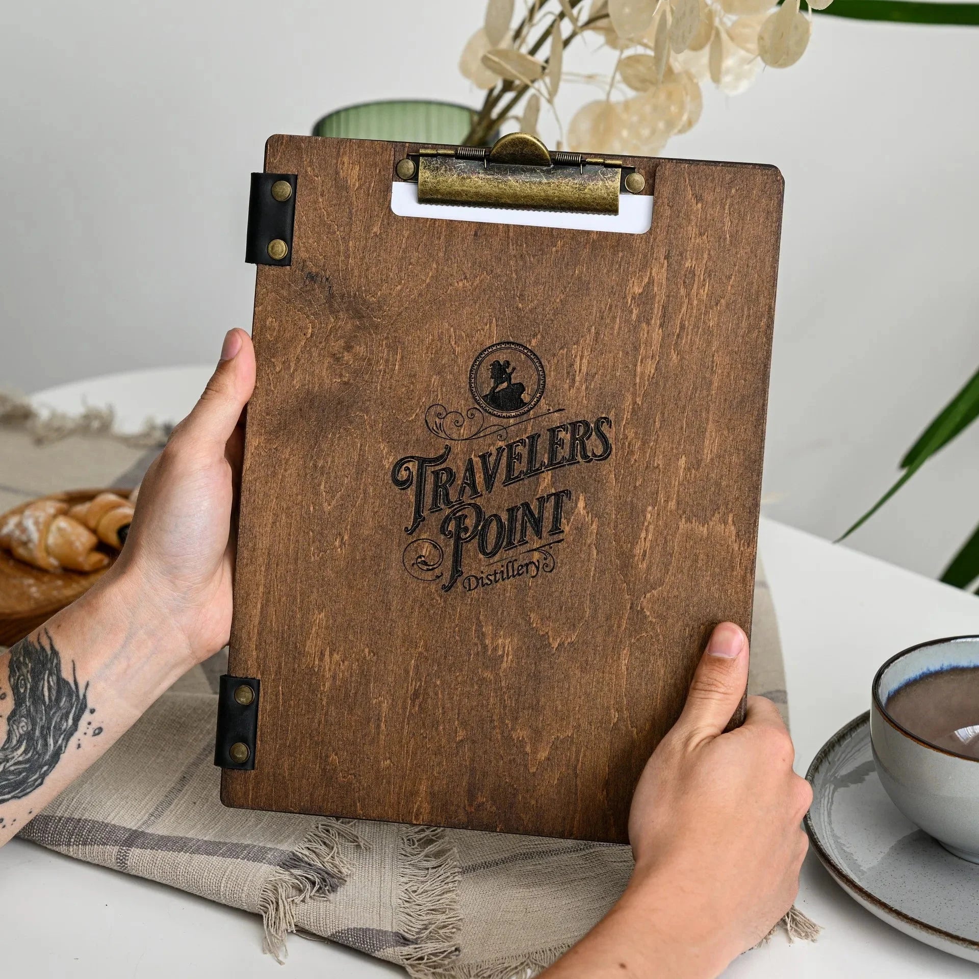 Hardcover Wooden Menu Holder with Metal Binder (PM07A2) - inkohoreca - shop