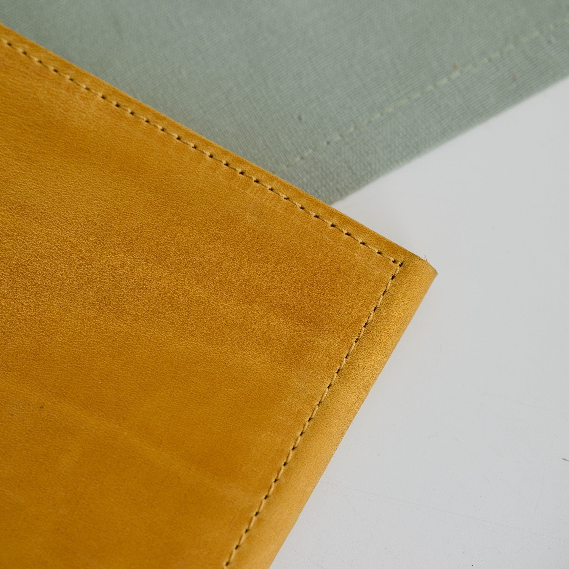 Leather Trifold Menu Holder with Three fields and Corner Mountings (LM15A2) - inkohoreca - shop