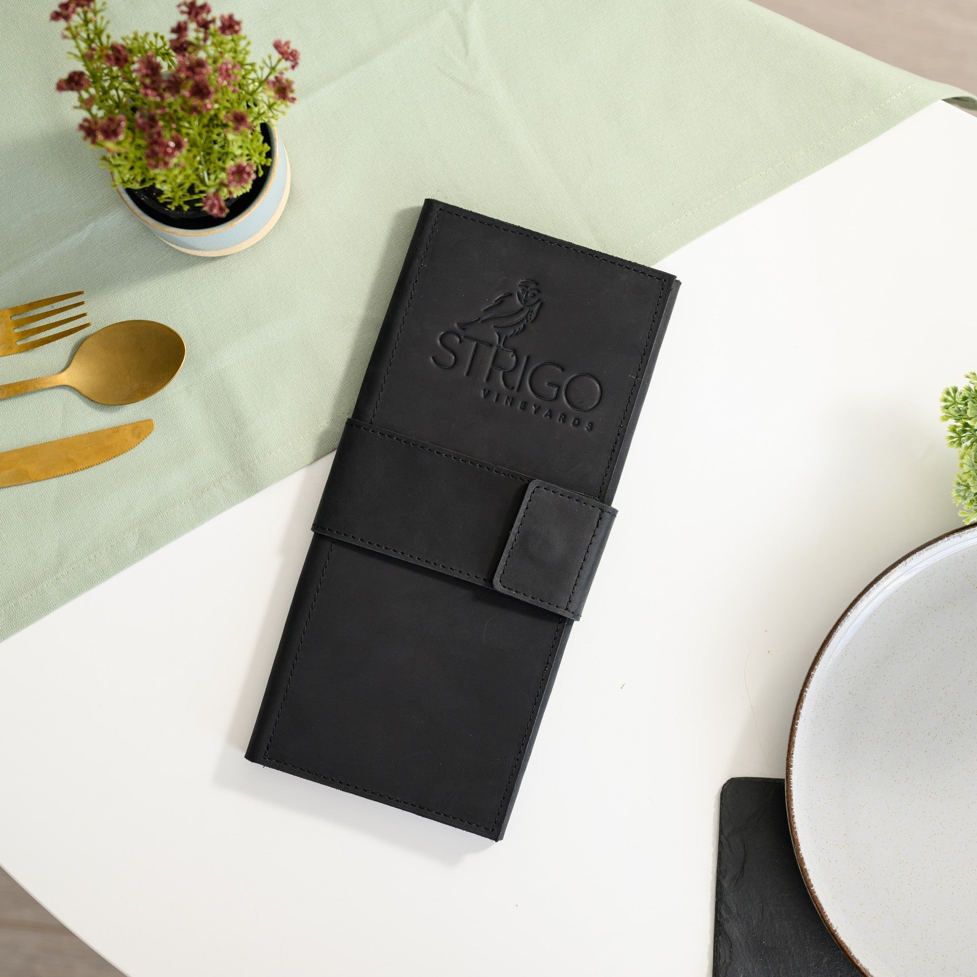 Leather Trifold Menu Holder with Three fields and Magnetic Snap (LM16A2) - inkohoreca - shop