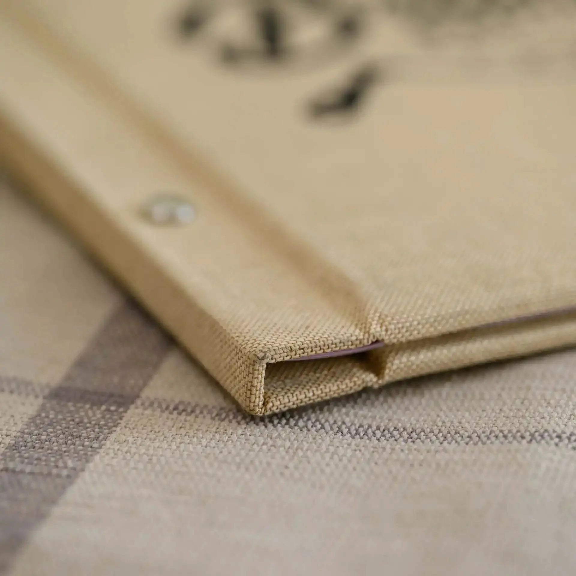 Linen Imitation Menu Holder (TM01A4) - inkohoreca - shop